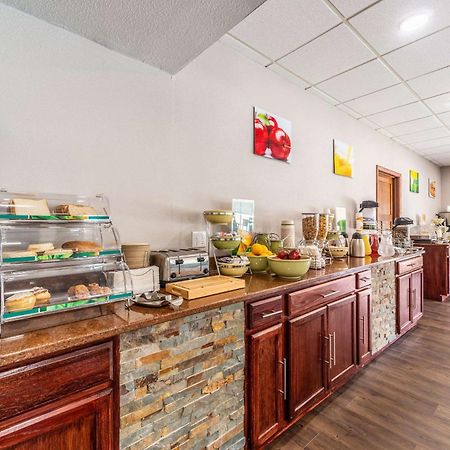 Quality Inn & Suites Vandalia Near I-70 And Hwy 51 Eksteriør bilde
