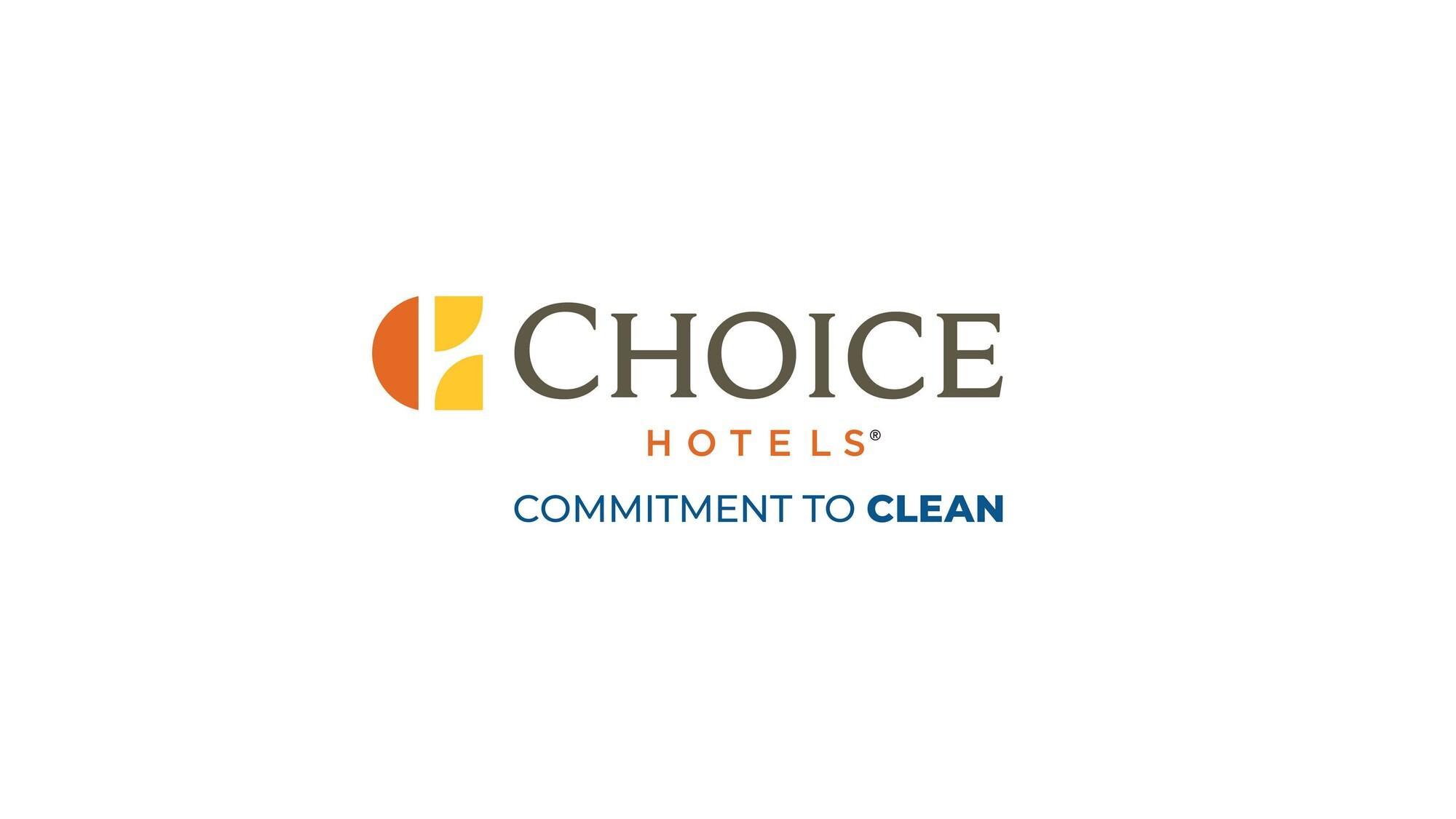 Quality Inn & Suites Vandalia Near I-70 And Hwy 51 Eksteriør bilde