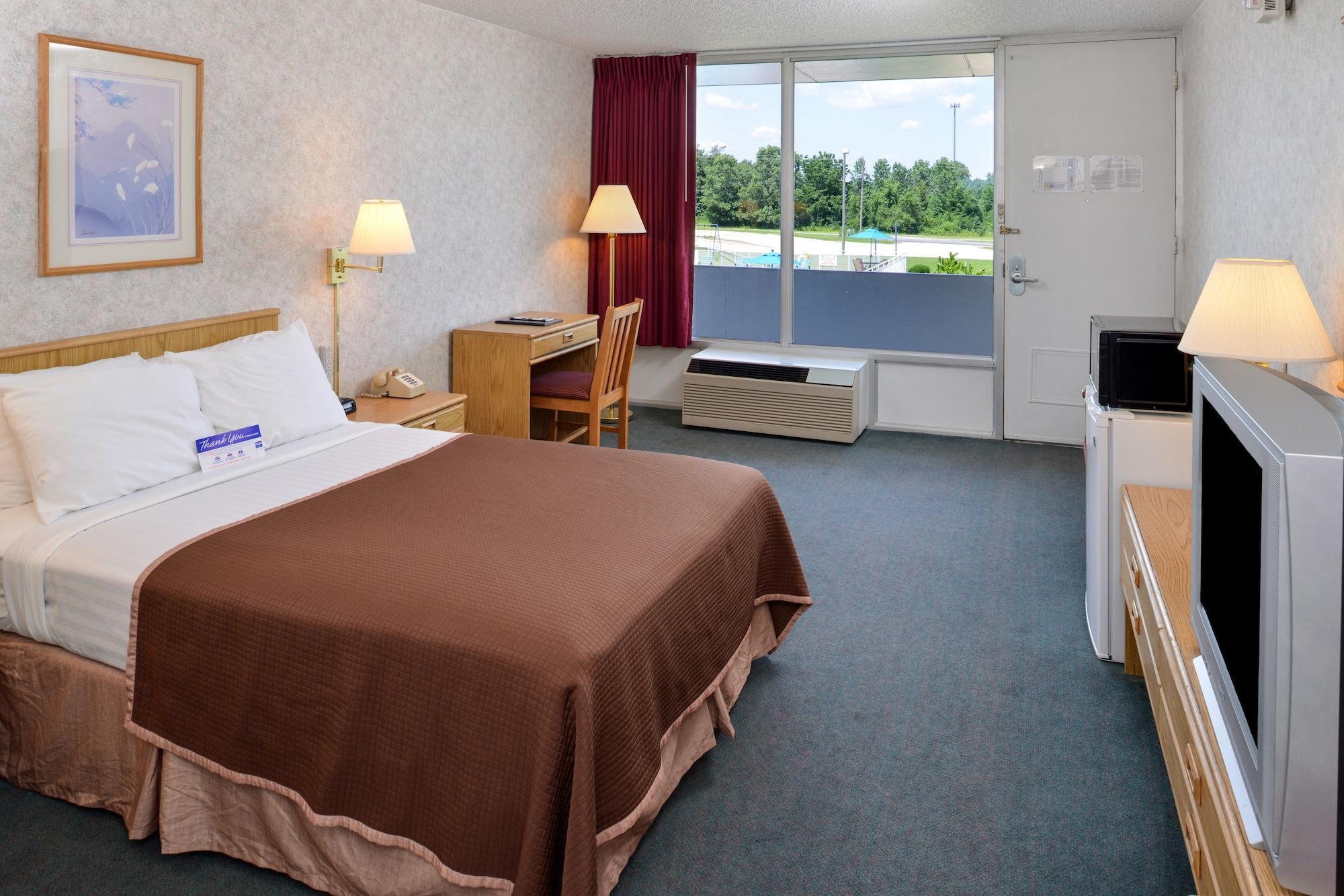 Quality Inn & Suites Vandalia Near I-70 And Hwy 51 Eksteriør bilde