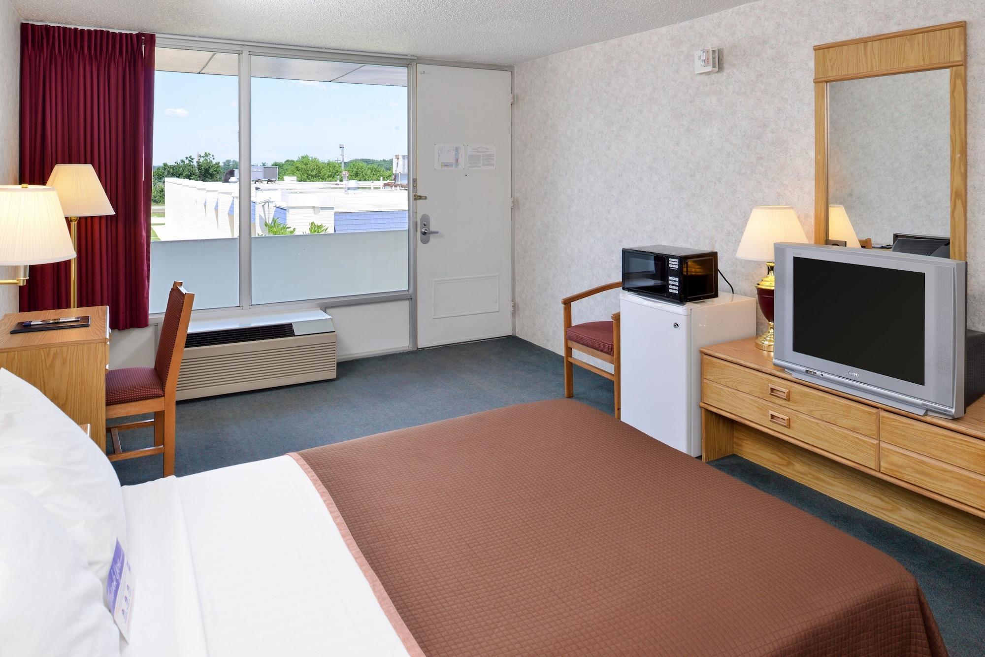 Quality Inn & Suites Vandalia Near I-70 And Hwy 51 Eksteriør bilde