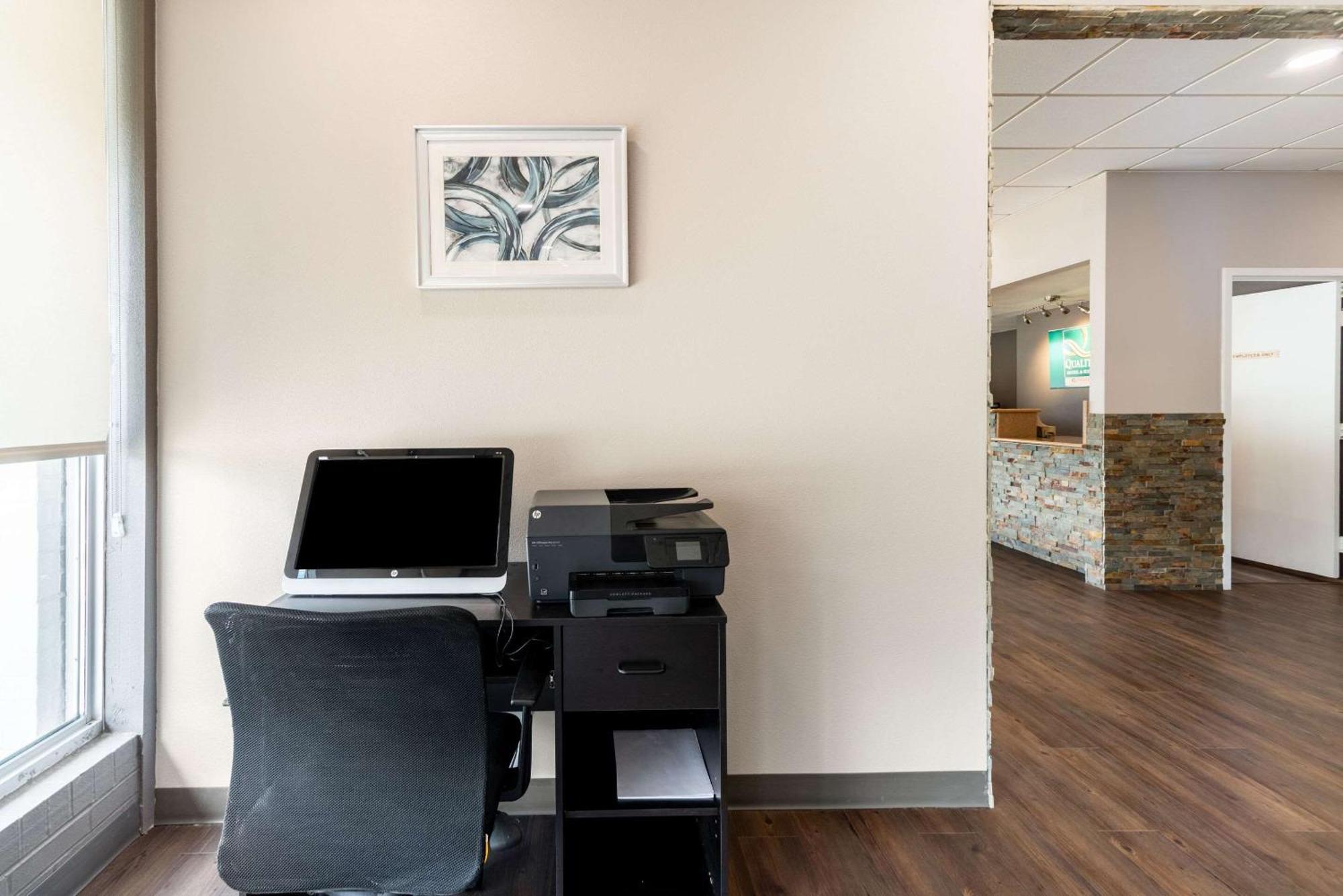 Quality Inn & Suites Vandalia Near I-70 And Hwy 51 Eksteriør bilde