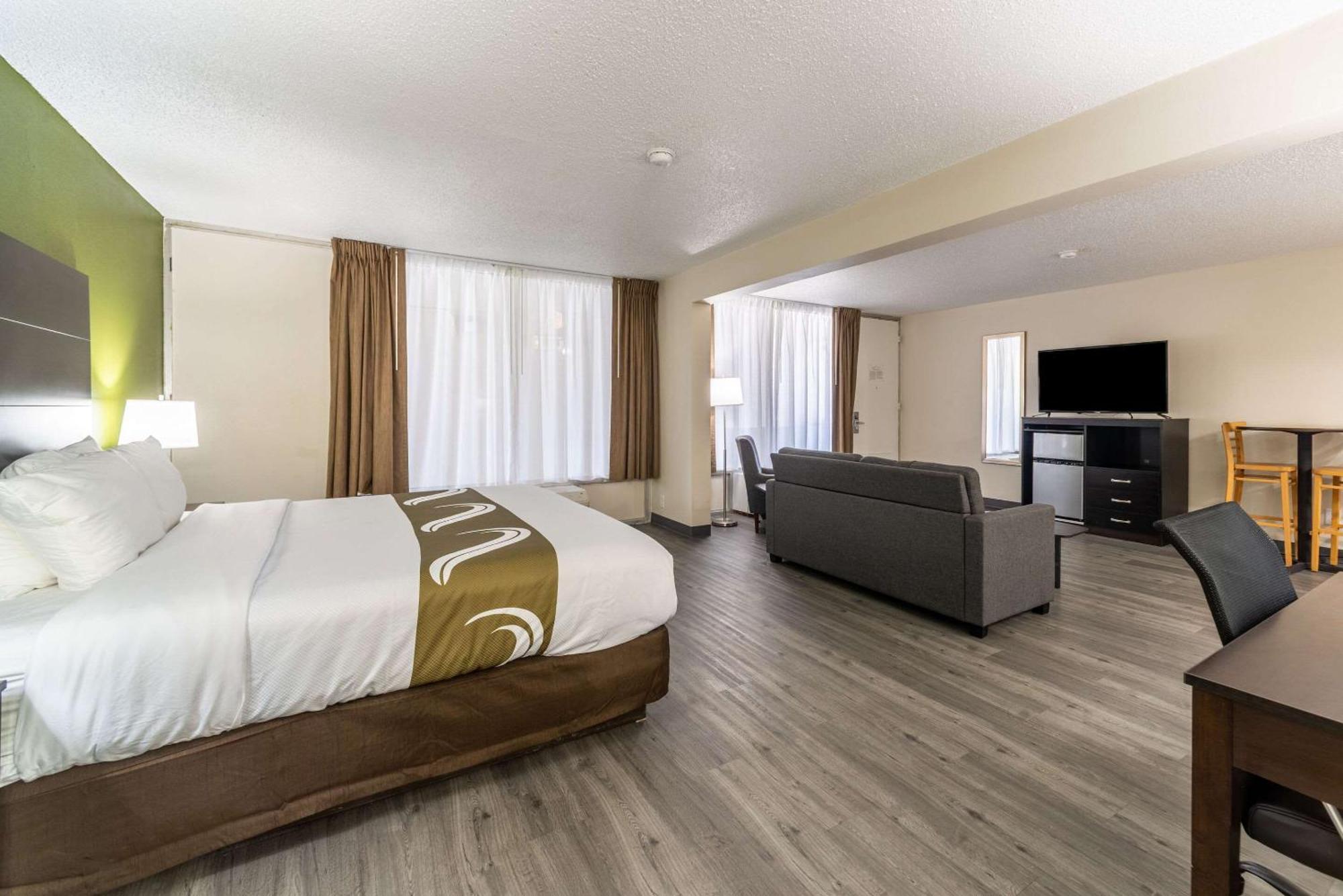 Quality Inn & Suites Vandalia Near I-70 And Hwy 51 Eksteriør bilde