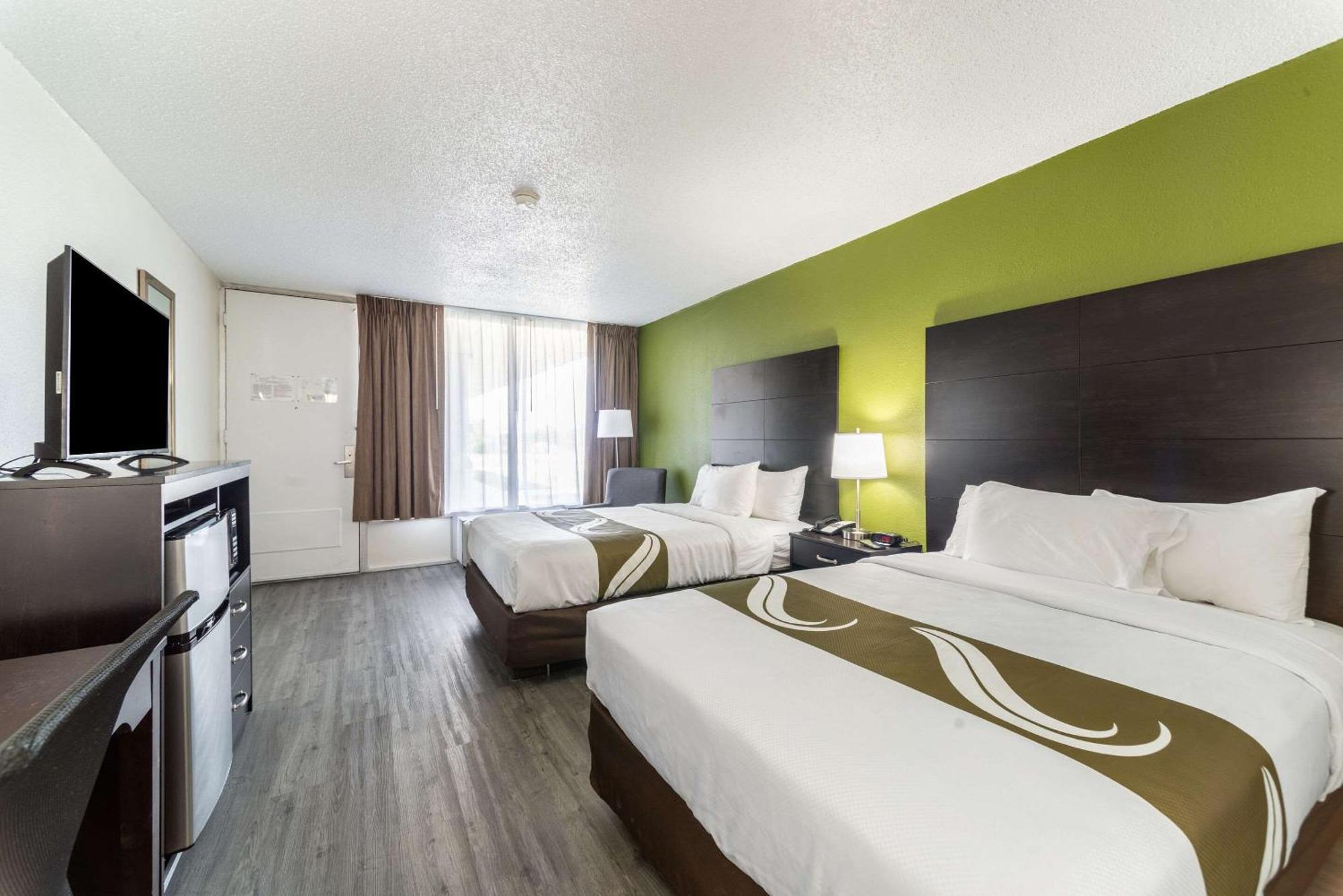 Quality Inn & Suites Vandalia Near I-70 And Hwy 51 Eksteriør bilde