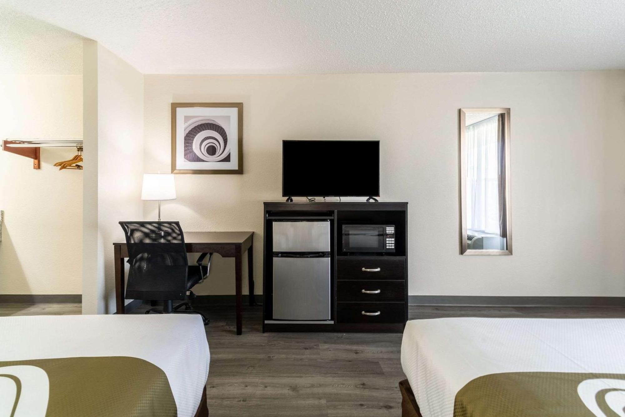 Quality Inn & Suites Vandalia Near I-70 And Hwy 51 Eksteriør bilde