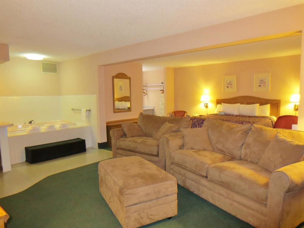Quality Inn & Suites Vandalia Near I-70 And Hwy 51 Eksteriør bilde
