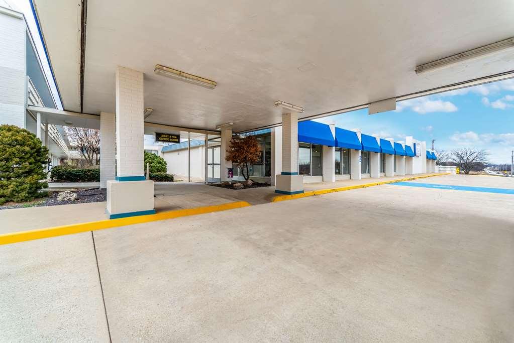 Quality Inn & Suites Vandalia Near I-70 And Hwy 51 Eksteriør bilde