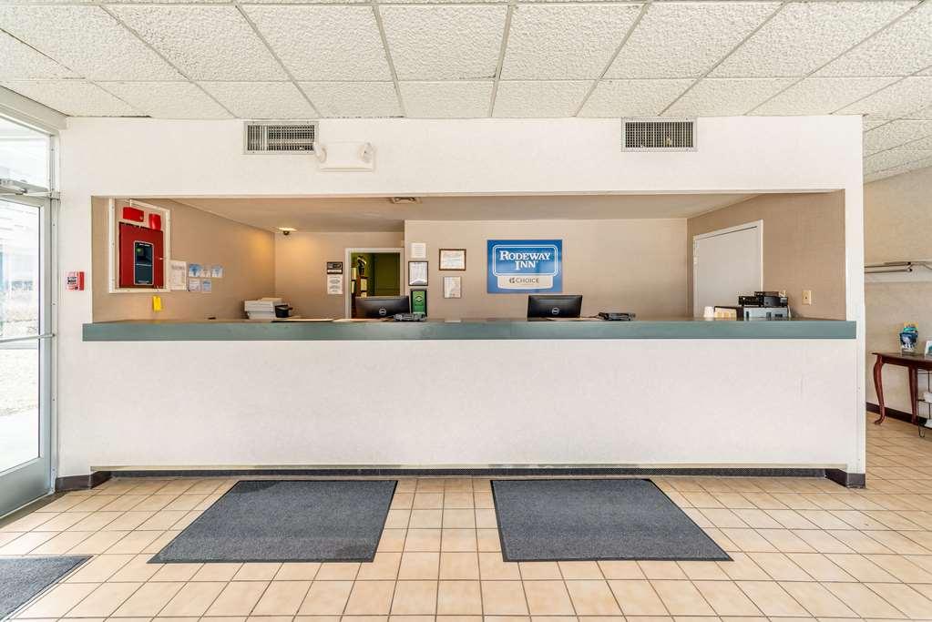 Quality Inn & Suites Vandalia Near I-70 And Hwy 51 Interiør bilde