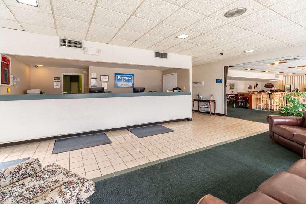Quality Inn & Suites Vandalia Near I-70 And Hwy 51 Interiør bilde
